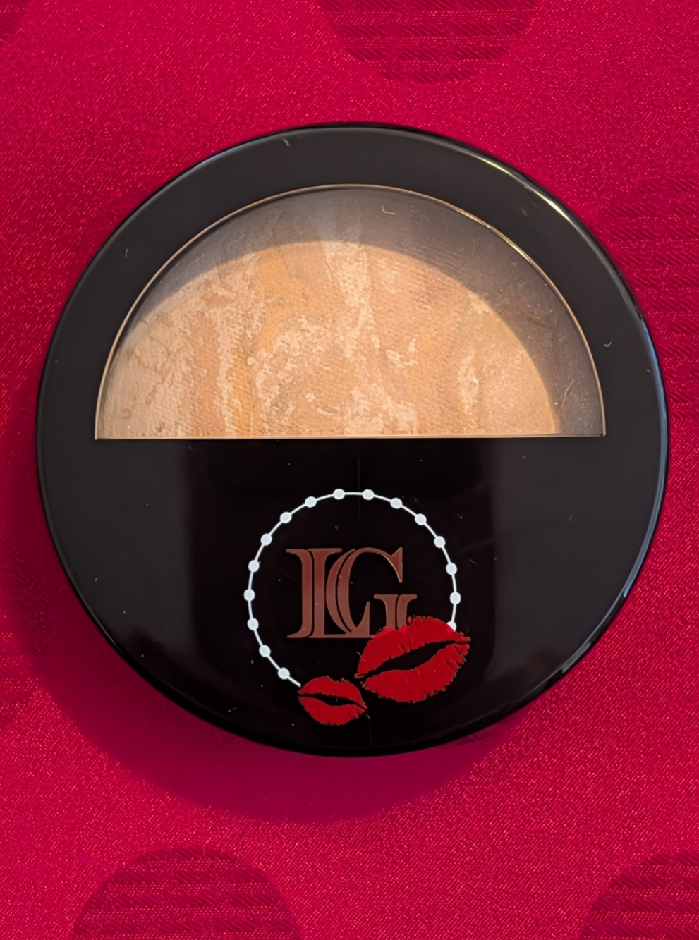 🆕 Laura Geller Baked Balance-n-Brighton Foundation In Light